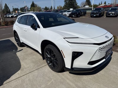 2025 Toyota Crown Signia Limited