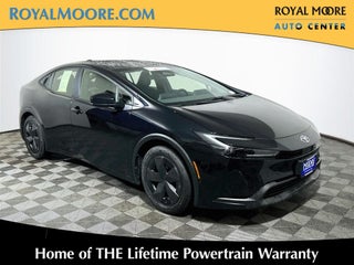 2025 Toyota Prius LE