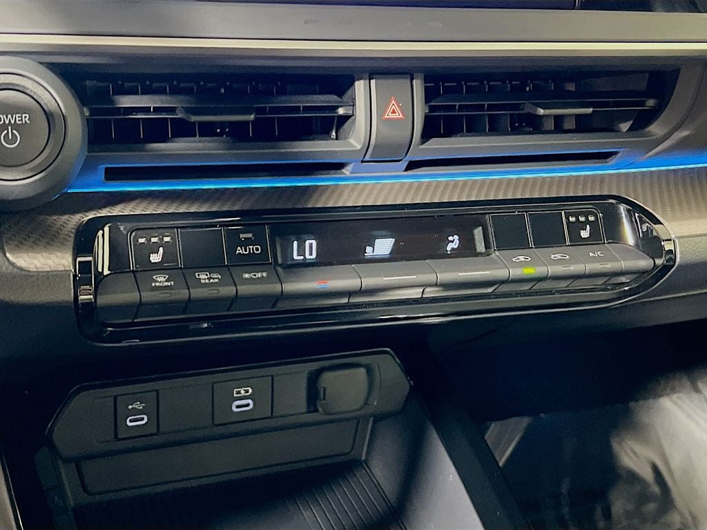 2025 Toyota Prius XLE