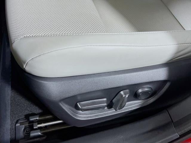 2025 Toyota Prius XLE