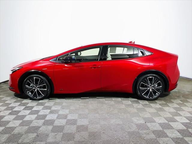 2025 Toyota Prius XLE