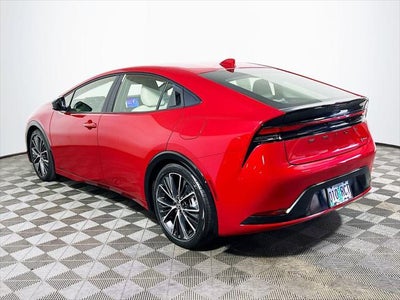 2025 Toyota Prius XLE