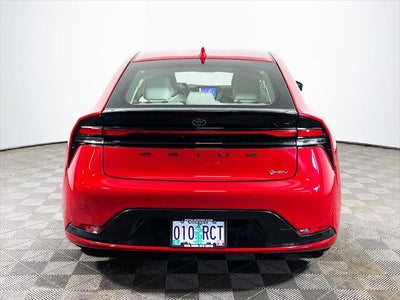 2025 Toyota Prius XLE