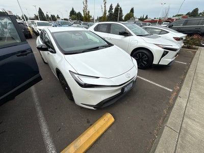2024 Toyota Prius LE