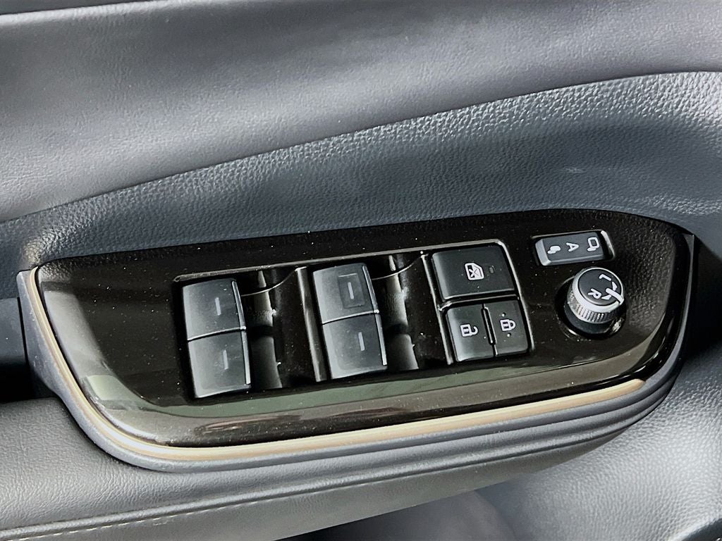 2025 Toyota Crown Platinum