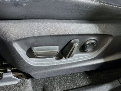 2025 Toyota Crown Platinum