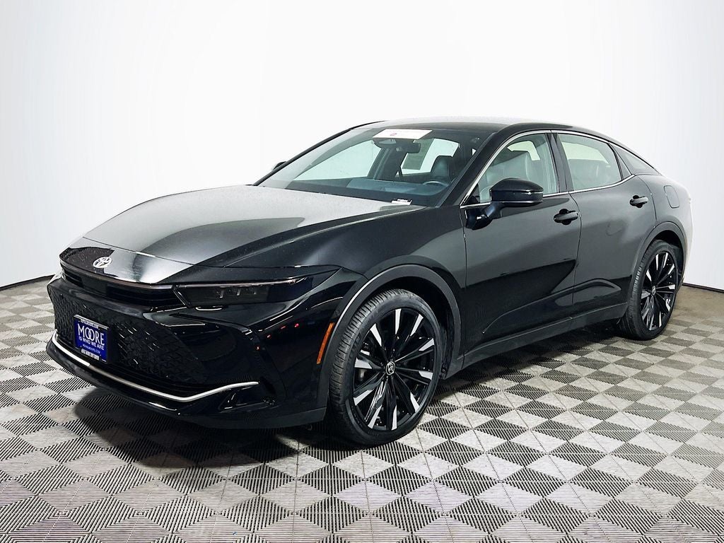 2025 Toyota Crown Platinum