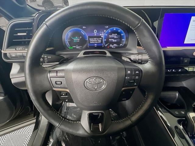 2025 Toyota Crown Platinum