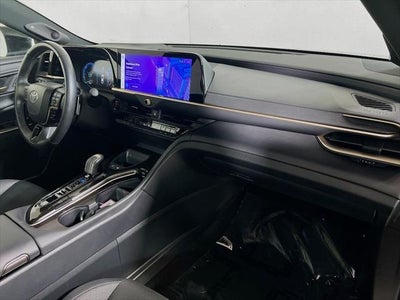 2025 Toyota Crown Platinum