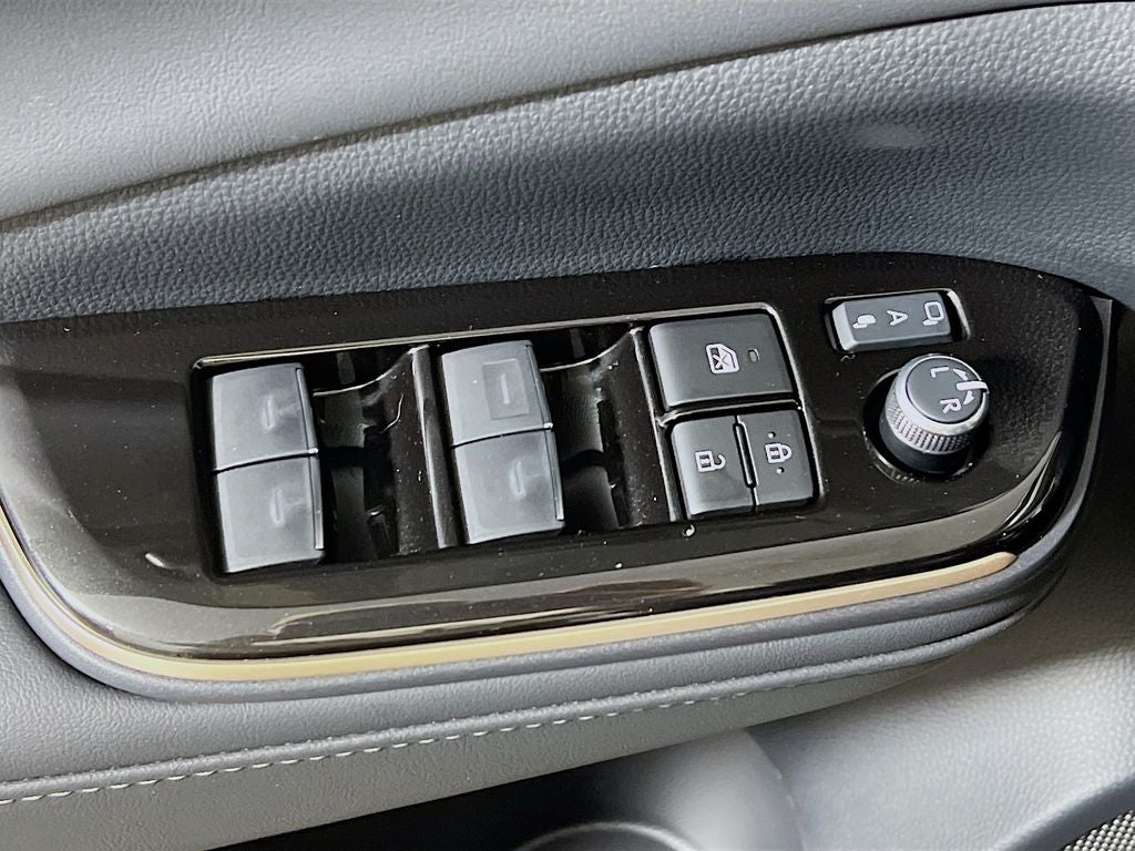 2026 Toyota Crown Platinum