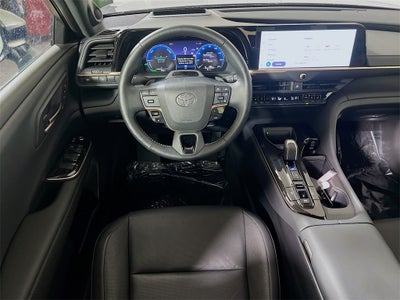 2025 Toyota Crown Platinum