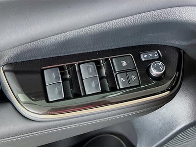 2025 Toyota Crown Platinum