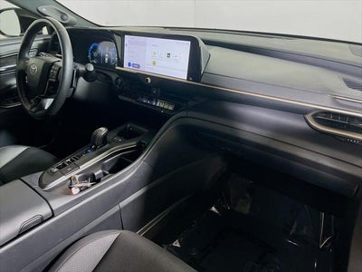 2023 Toyota Crown Platinum