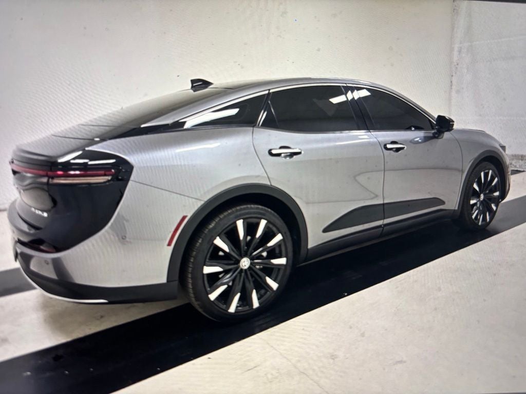 2025 Toyota Crown Platinum