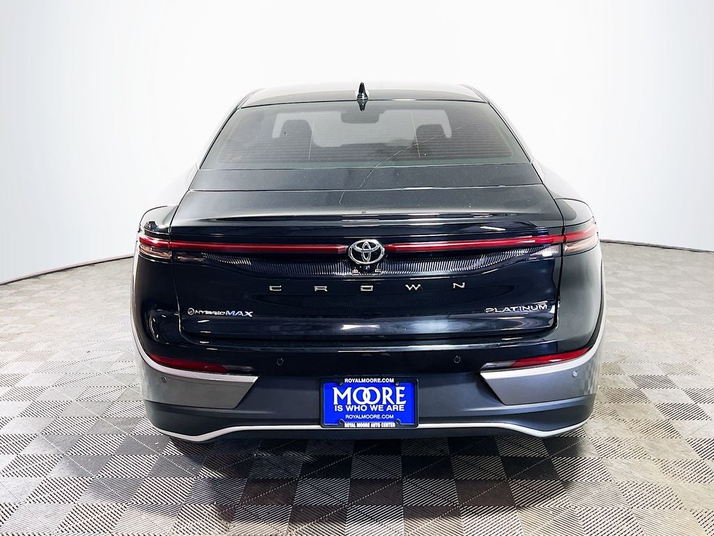 2025 Toyota Crown Platinum