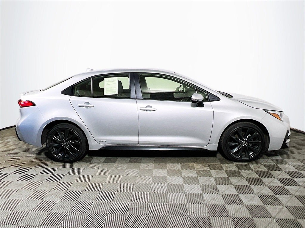 2024 Toyota Corolla Hybrid SE