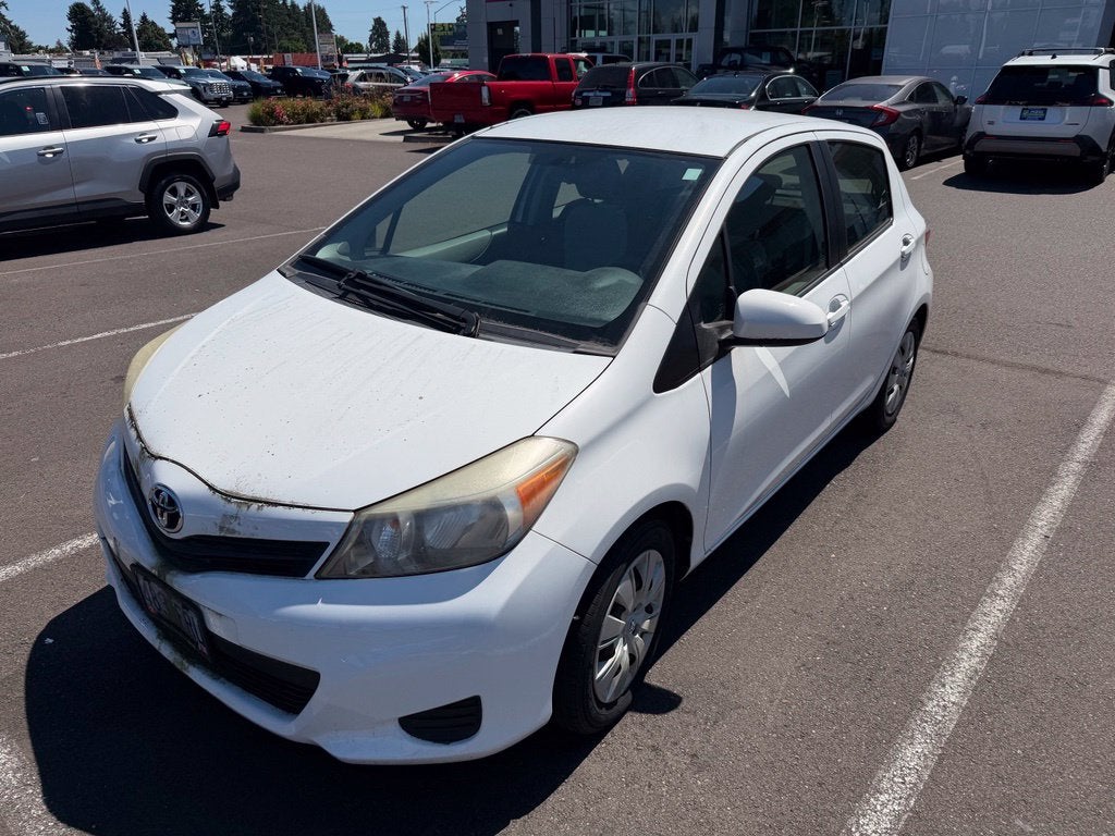 2012 Toyota Yaris LE