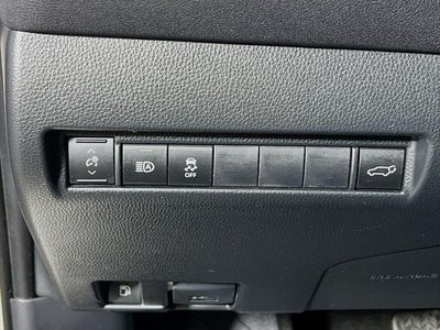 2024 Toyota Venza LE