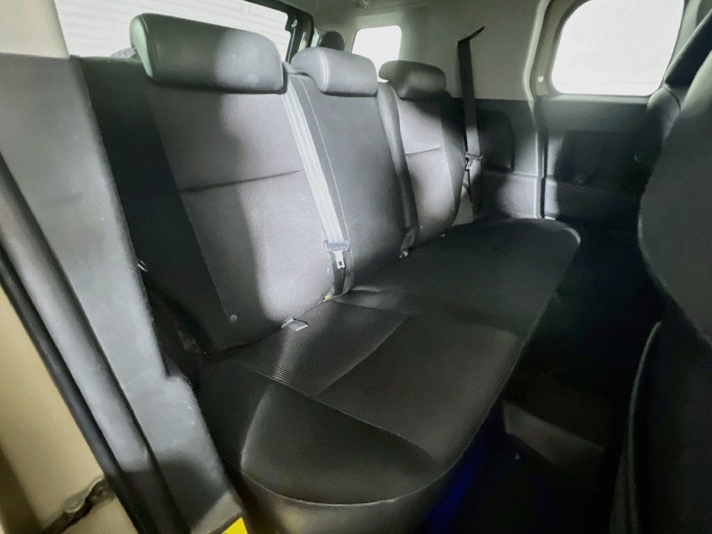 2014 Toyota FJ Cruiser Base