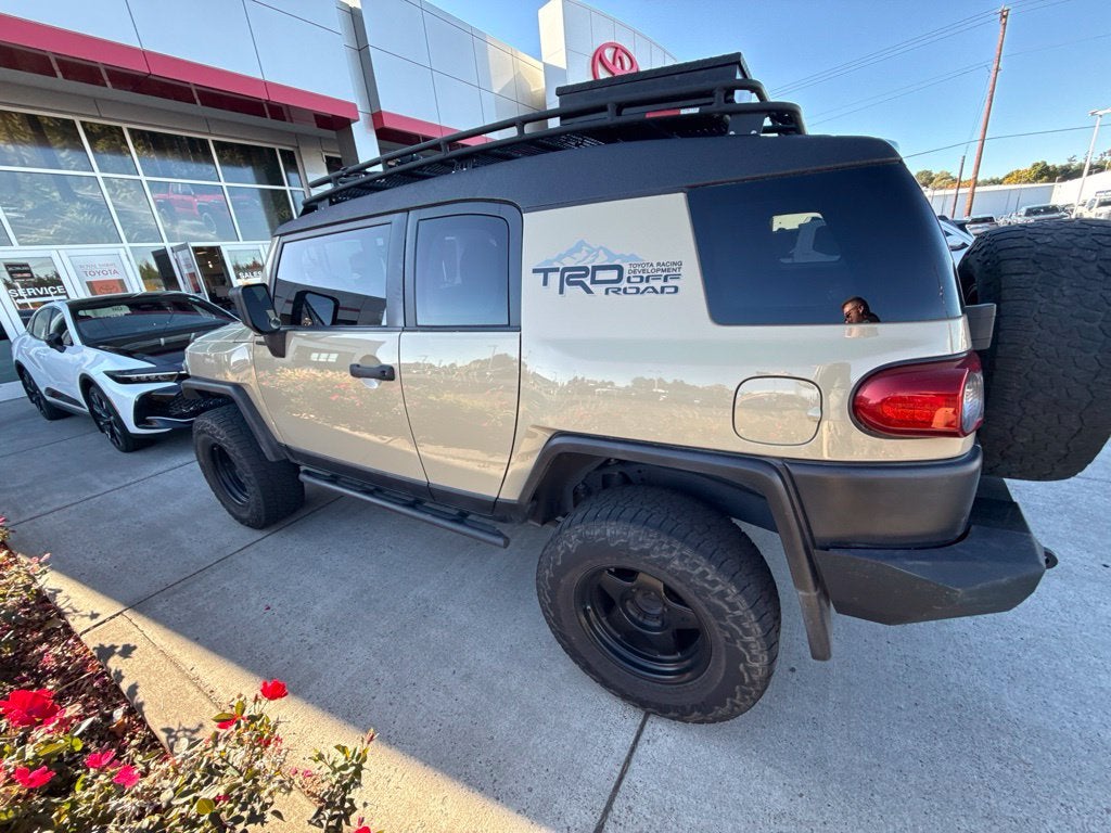 2014 Toyota FJ Cruiser Base