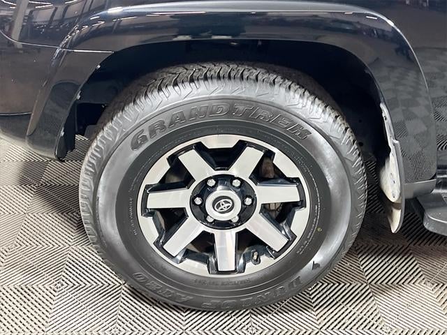 2024 Toyota 4Runner TRD Off-Road