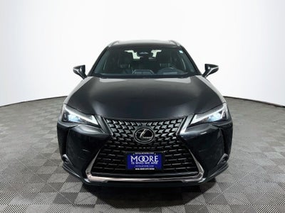 2025 Lexus UX 300h Premium