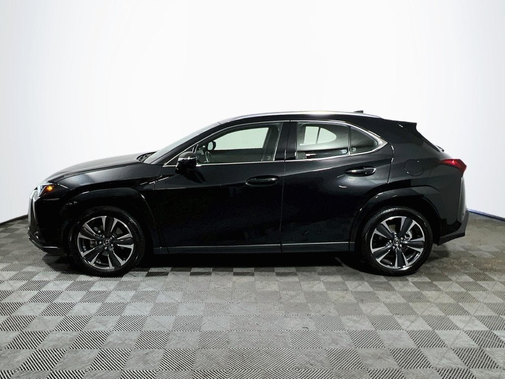 2025 Lexus UX 300h Premium