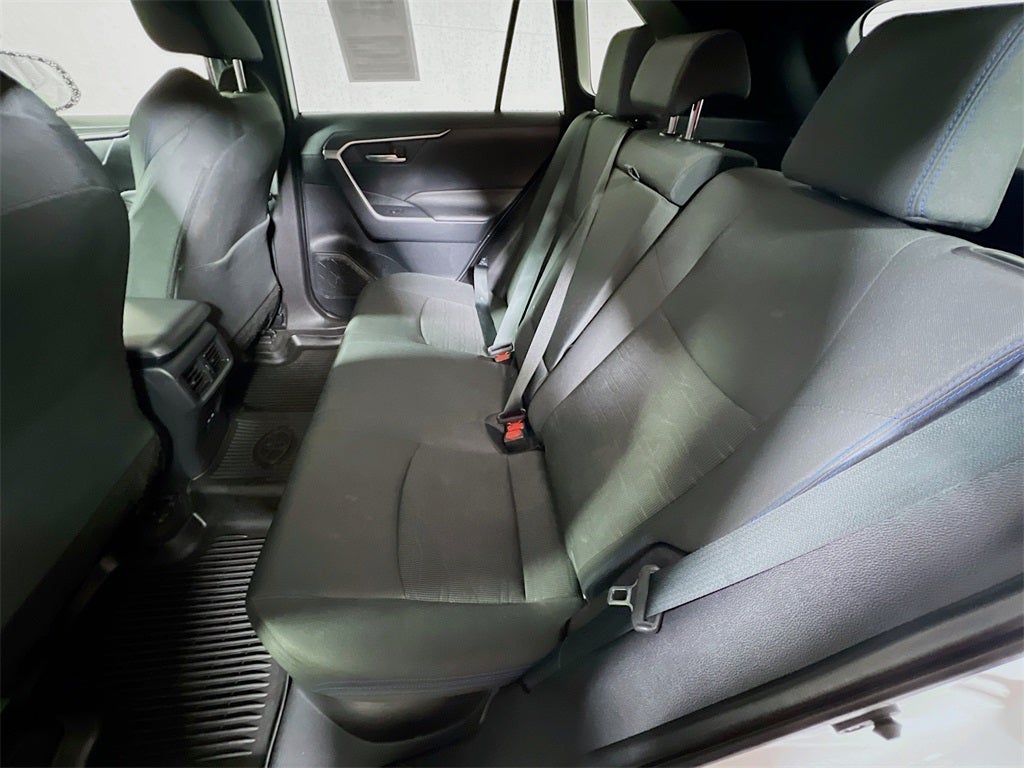 2023 Toyota RAV4 Hybrid SE