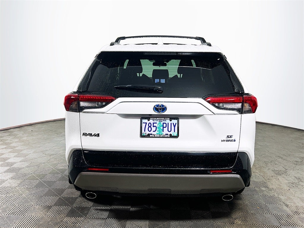 2023 Toyota RAV4 Hybrid SE
