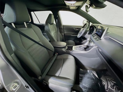 2025 Toyota RAV4 Hybrid SE