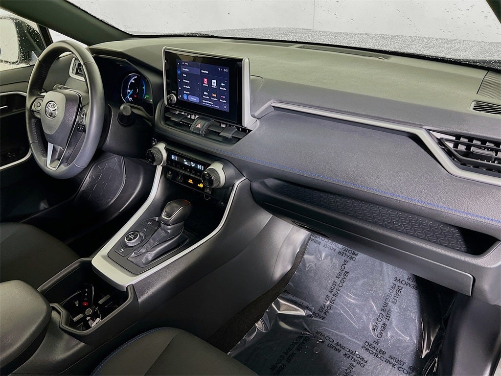 2025 Toyota RAV4 Hybrid SE