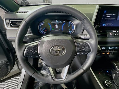 2025 Toyota RAV4 Hybrid SE