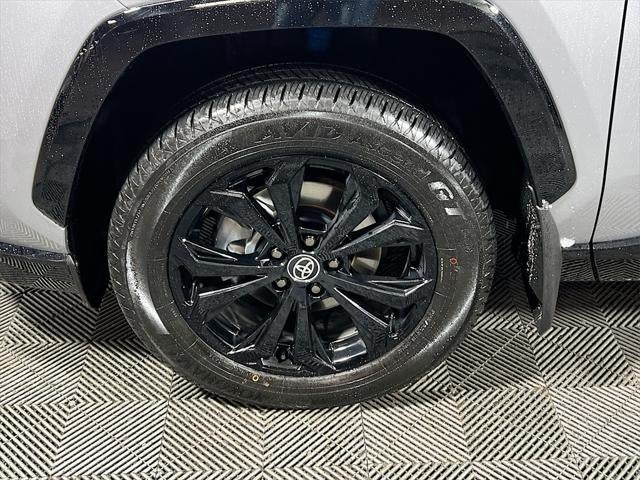 2025 Toyota RAV4 Hybrid SE