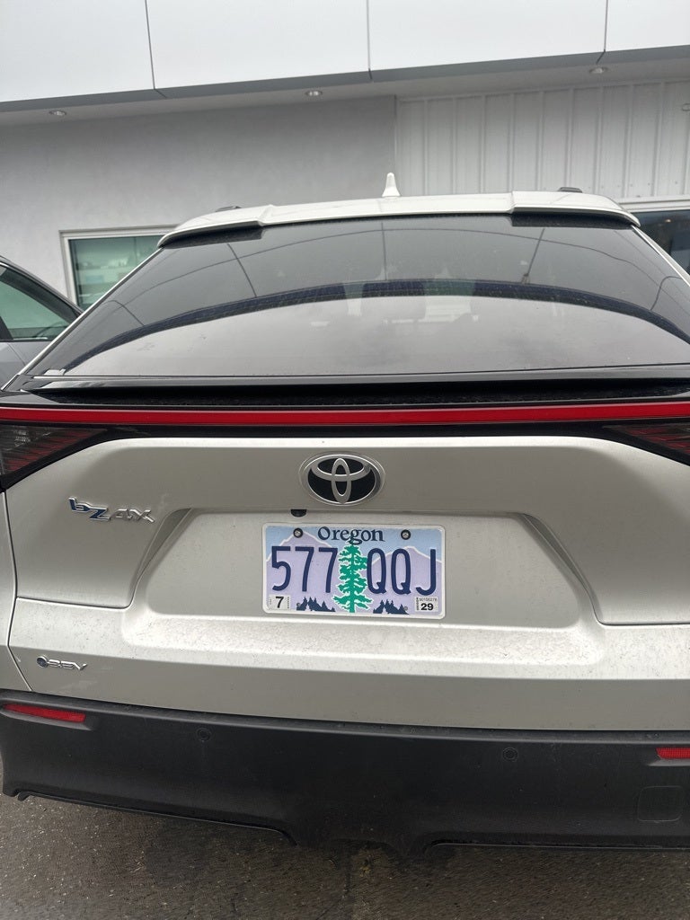 2025 Toyota bZ4X XLE