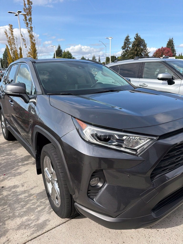2021 Toyota RAV4 Hybrid XLE Premium