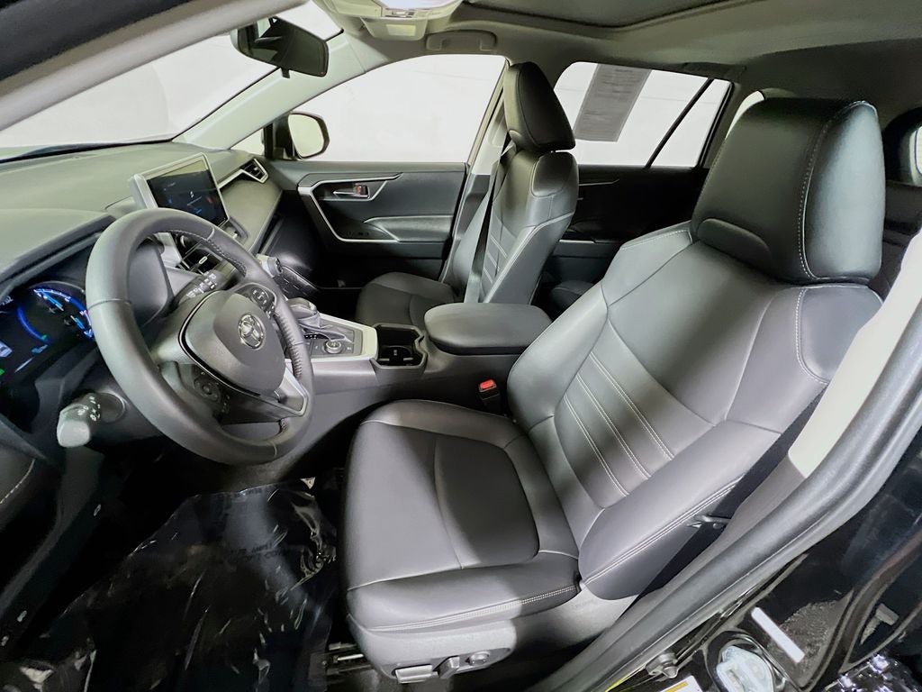 2025 Toyota RAV4 Hybrid XLE Premium