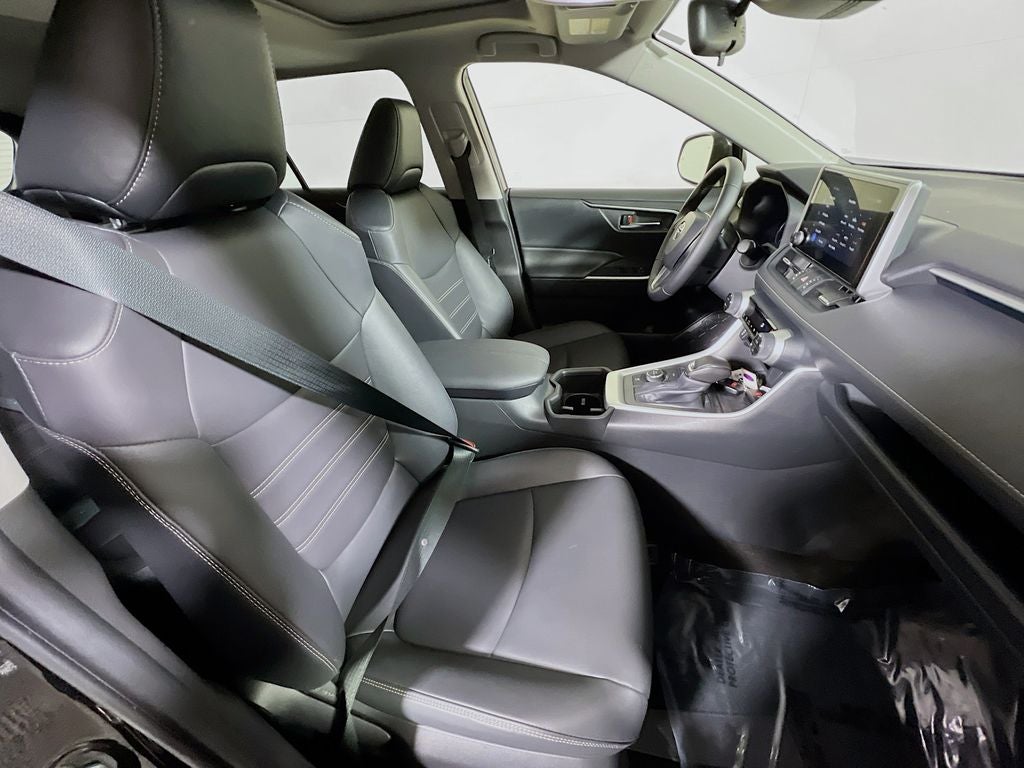 2025 Toyota RAV4 Hybrid XLE Premium