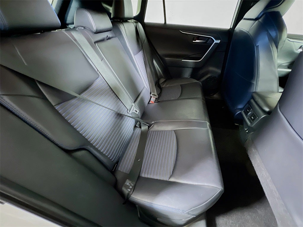 2019 Toyota RAV4 Hybrid XSE