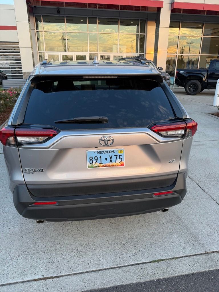 2019 Toyota RAV4 LE