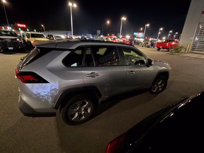 2023 Toyota RAV4 Hybrid XLE