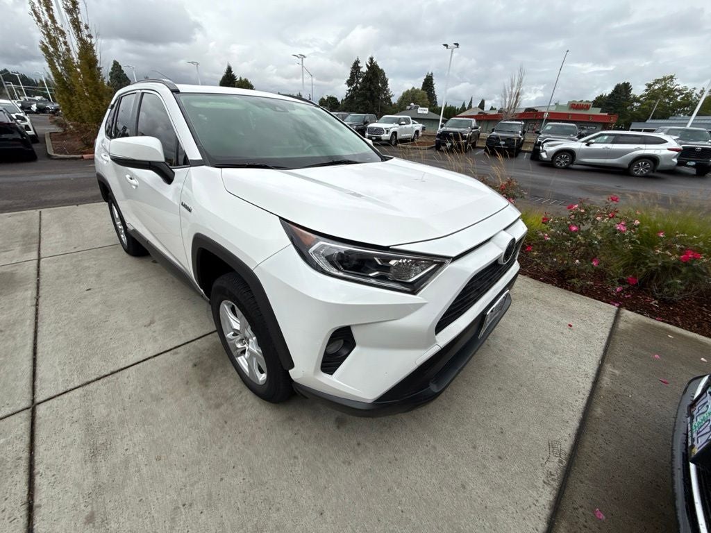 2021 Toyota RAV4 Hybrid XLE