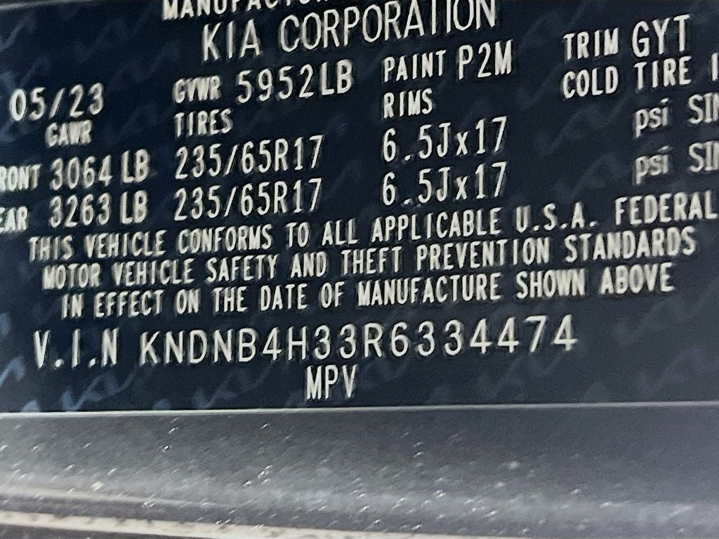 2024 Kia Carnival LX