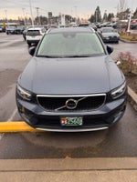 2021 Volvo XC40 Momentum